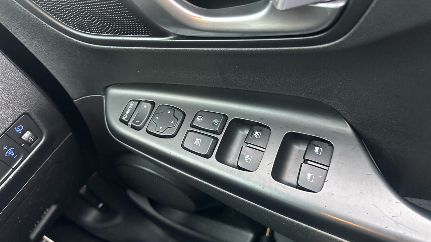 Used Hyundai KONA 2022 for sale - 77933890: Photo 37