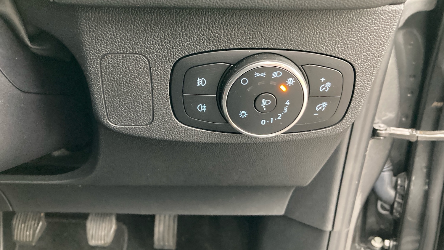 Used Ford Focus 2023 for sale - 77997413: Photo 30