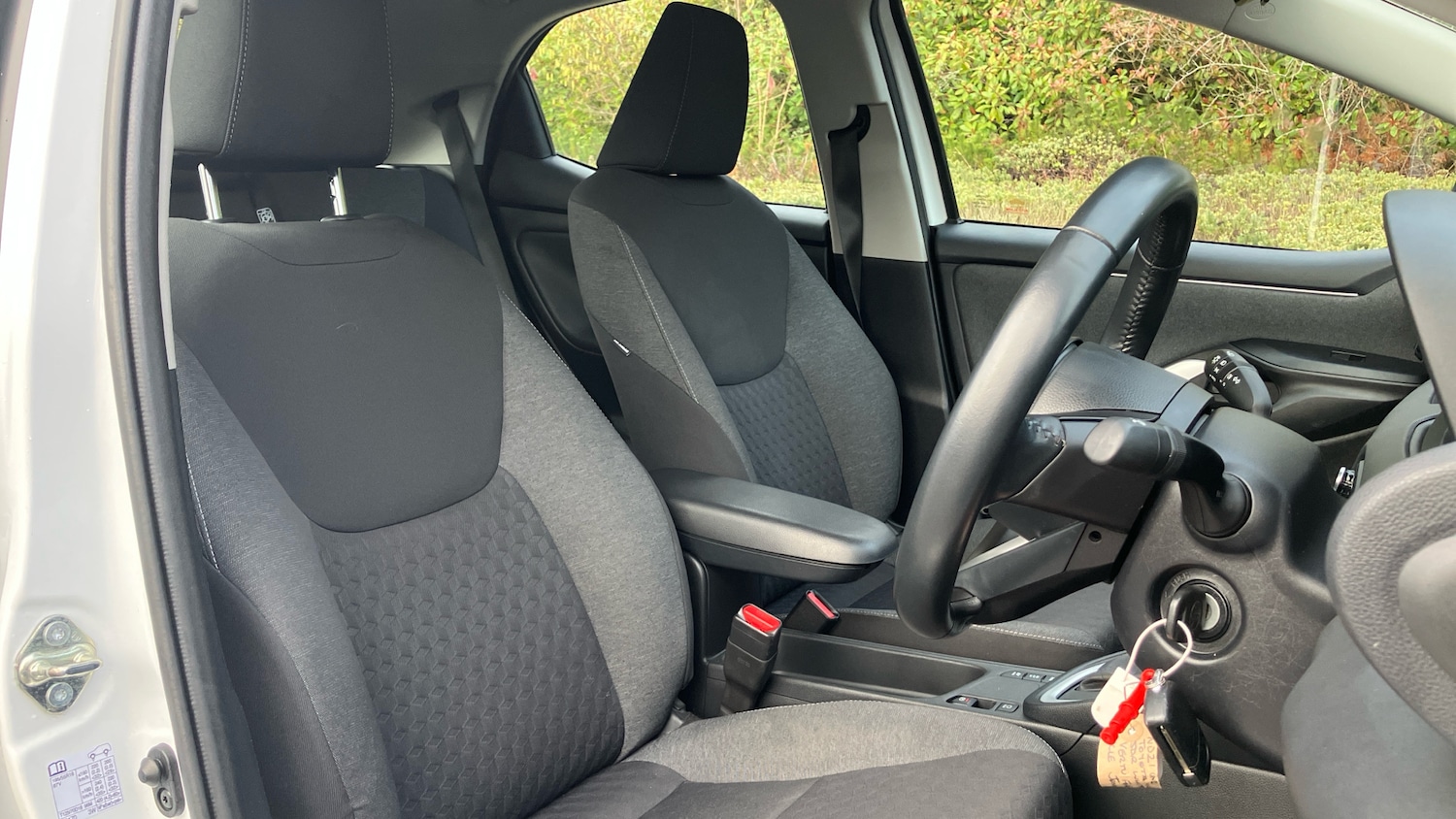 Used Toyota Yaris 2021 for sale - 77363962: Photo 35