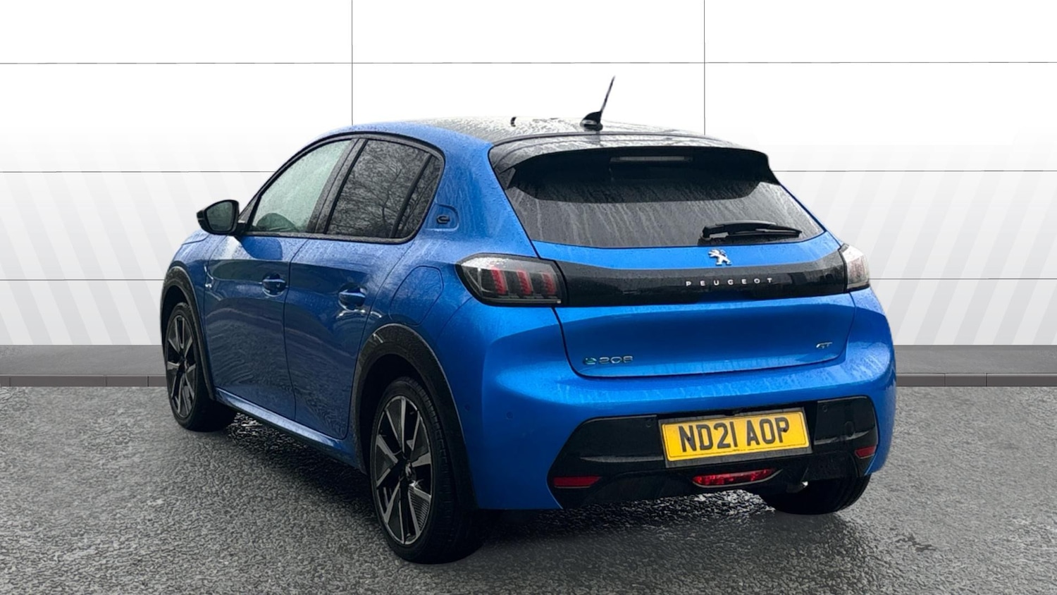 Used Peugeot 208 2021 for sale - 77446118: Photo 2