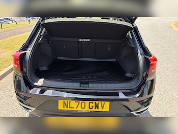 Used Volkswagen T-Roc 2020 for sale - 79082433: Photo