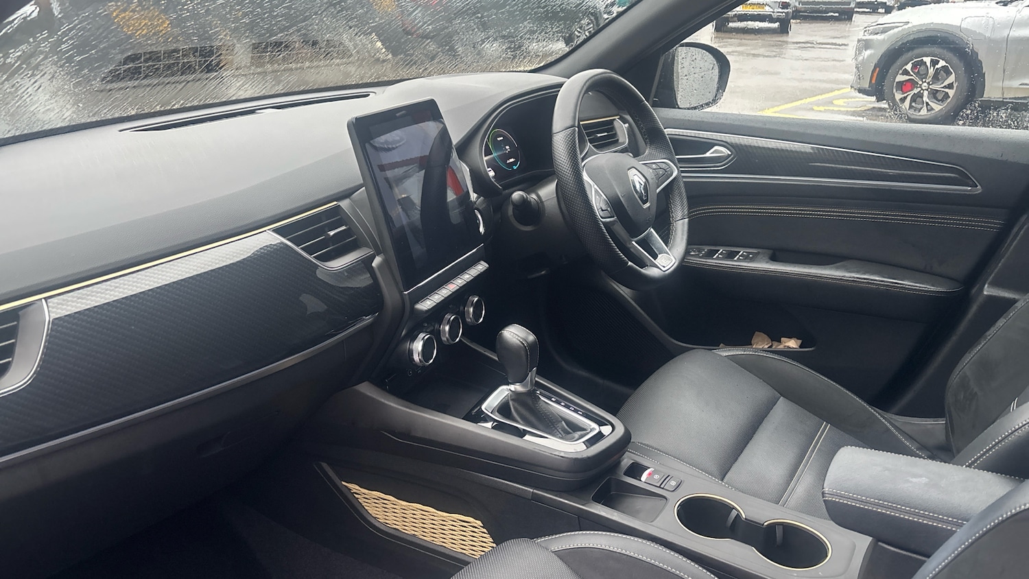 Used Renault Arkana 2023 for sale - 77475520: Photo 9