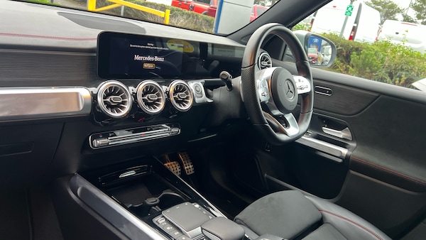 Used Mercedes-Benz EQB 2022 for sale - 76299271: Photo 9