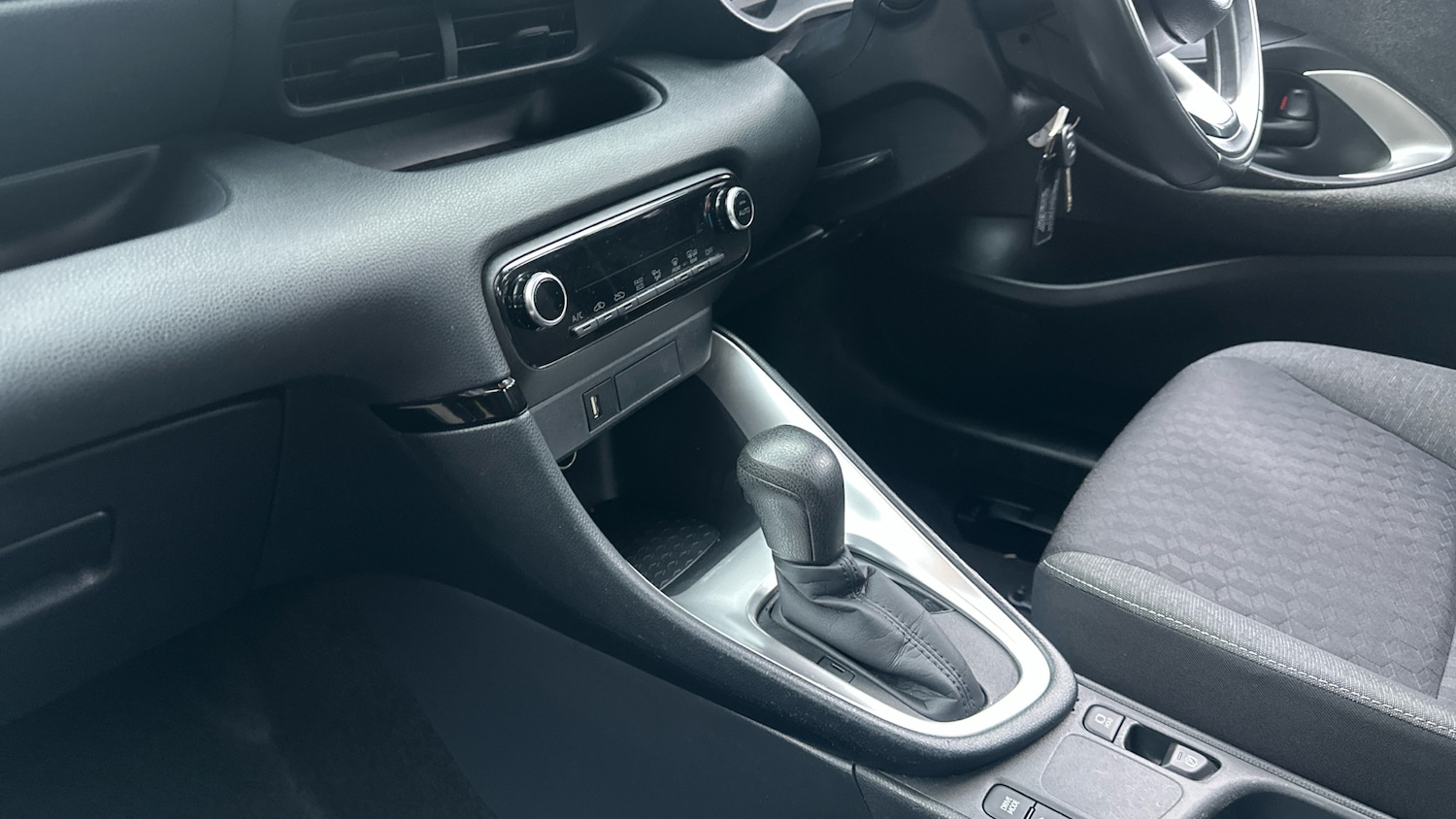 Used Toyota Yaris 2020 for sale - 77186765: Photo 13