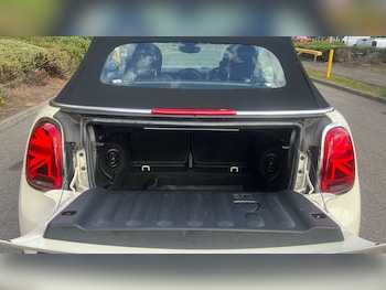 Used MINI Convertible 2022 for sale - 75821281: Photo