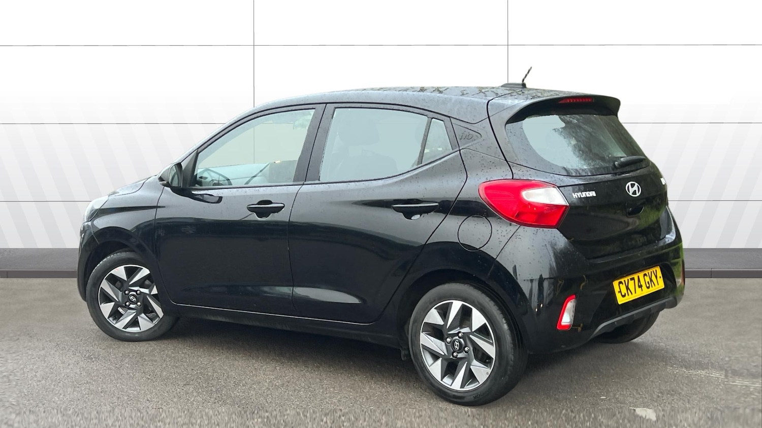 Used Hyundai i10 2024 for sale - 77363254: Photo 2