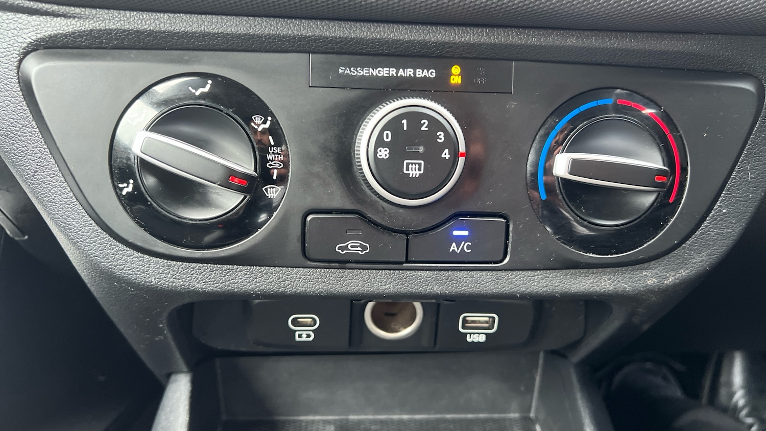 Used Hyundai i10 2024 for sale - 77363254: Photo 28