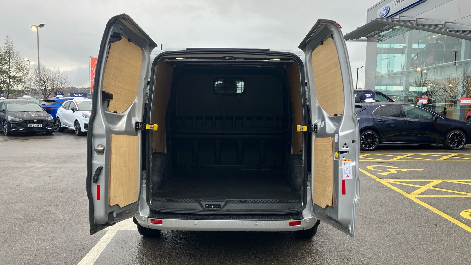 Used Ford Transit Custom 2023 for sale - 76577022: Photo 3