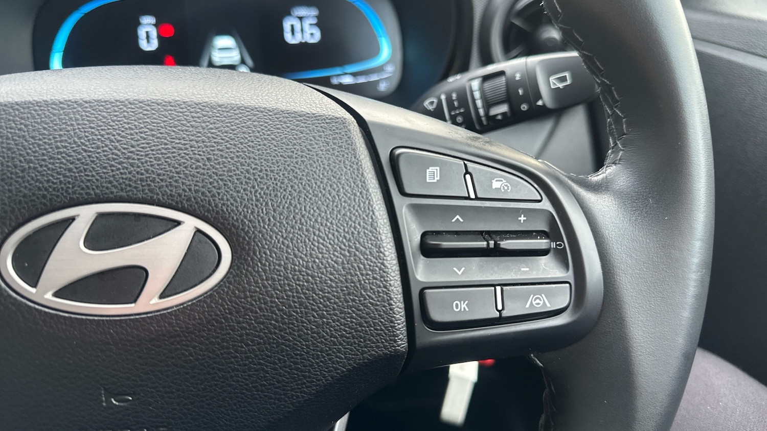 Used Hyundai i10 2024 for sale - 77118421: Photo 31