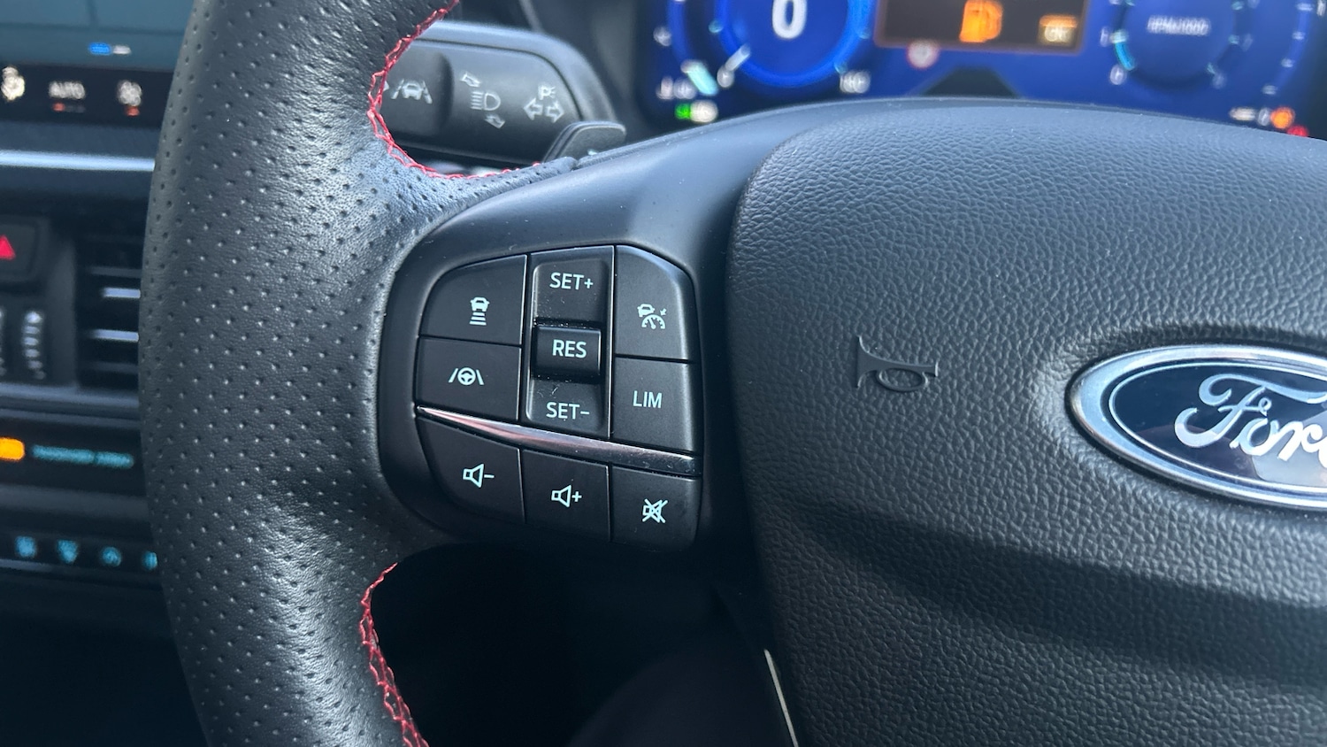 Used Ford Focus 2023 for sale - 76924217: Photo 27