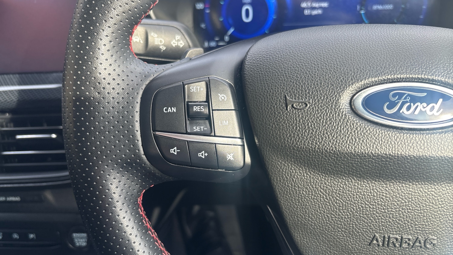 Used Ford Focus 2022 for sale - 77950303: Photo 21