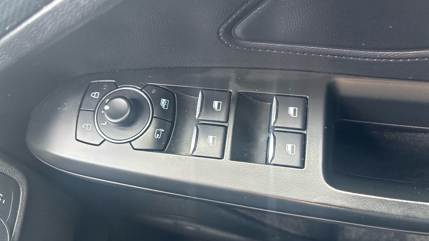 Used Ford Focus 2022 for sale - 77950303: Photo 25