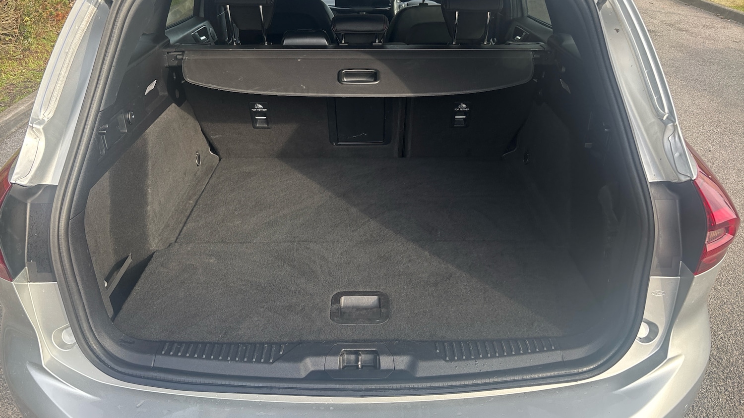 Used Ford Focus 2022 for sale - 77950303: Photo 4