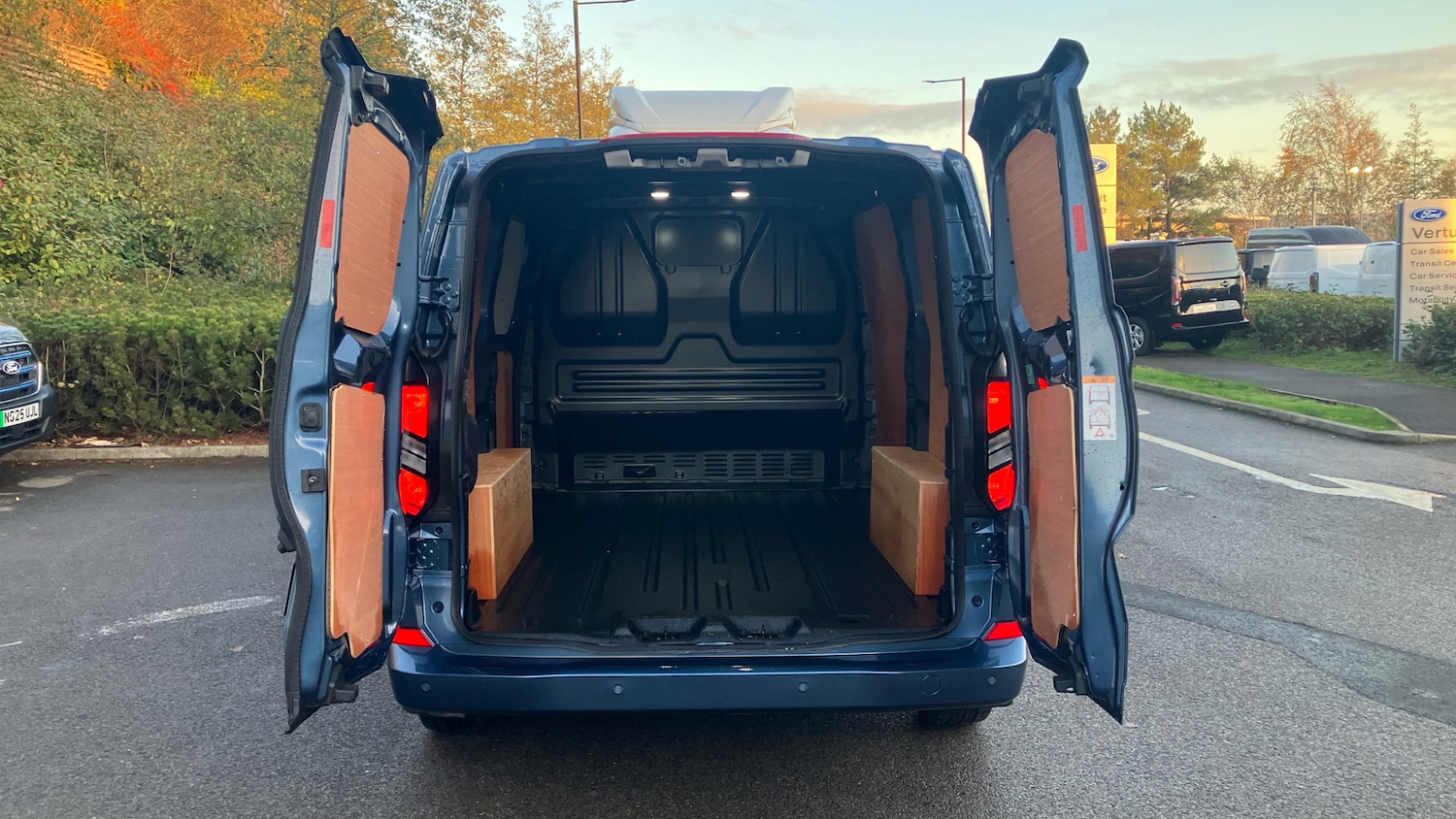 Used Ford Transit Custom 2025 for sale - 76637572: Photo 3