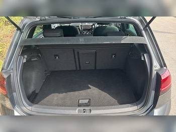 Used Volkswagen Golf 2019 for sale - 75595982: Photo