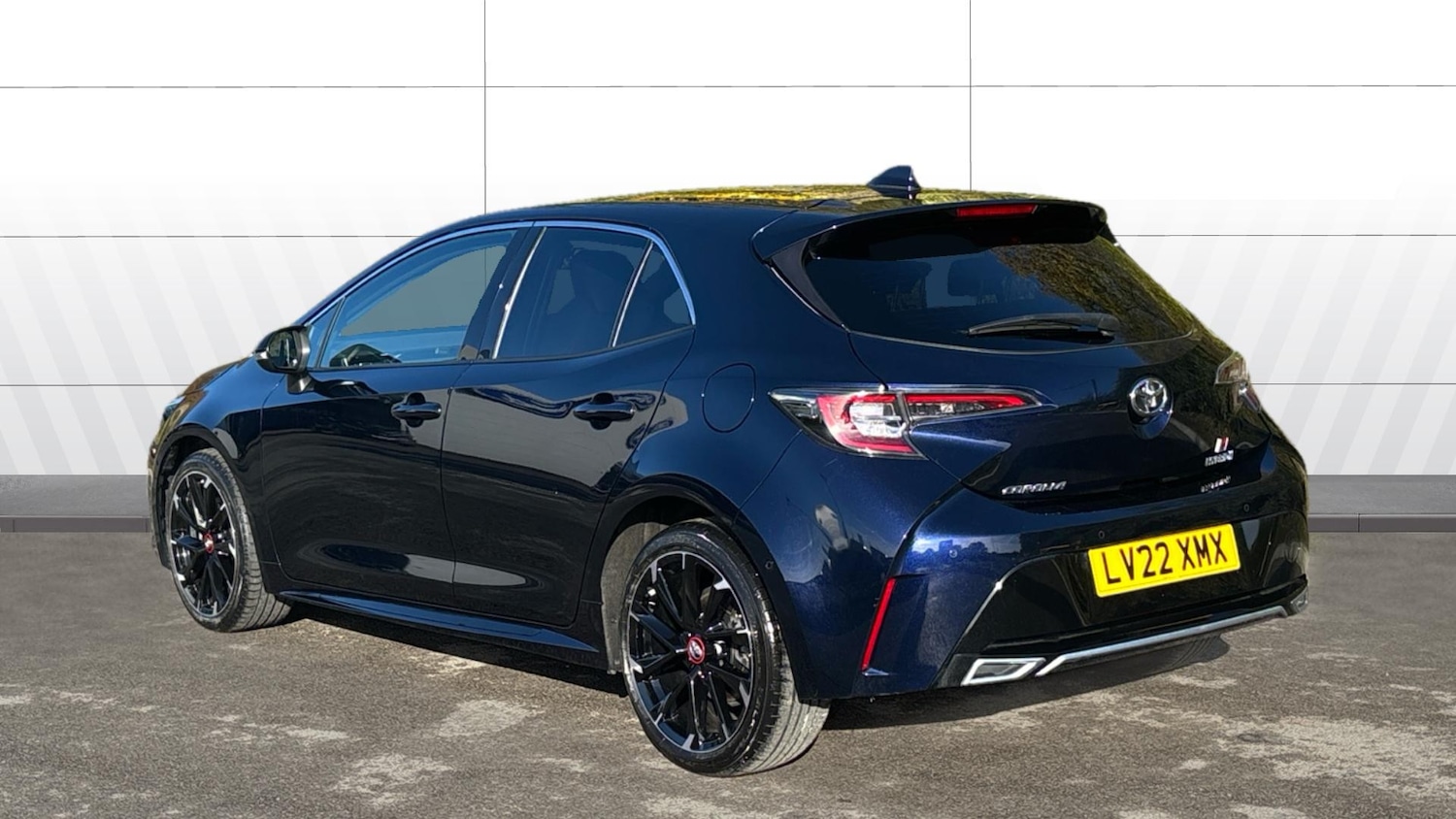 Used Toyota Corolla 2022 for sale - 76405130: Photo 2