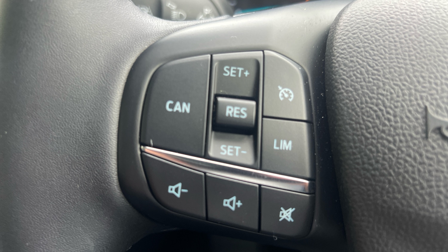 Used Ford Focus 2023 for sale - 76421784: Photo 24