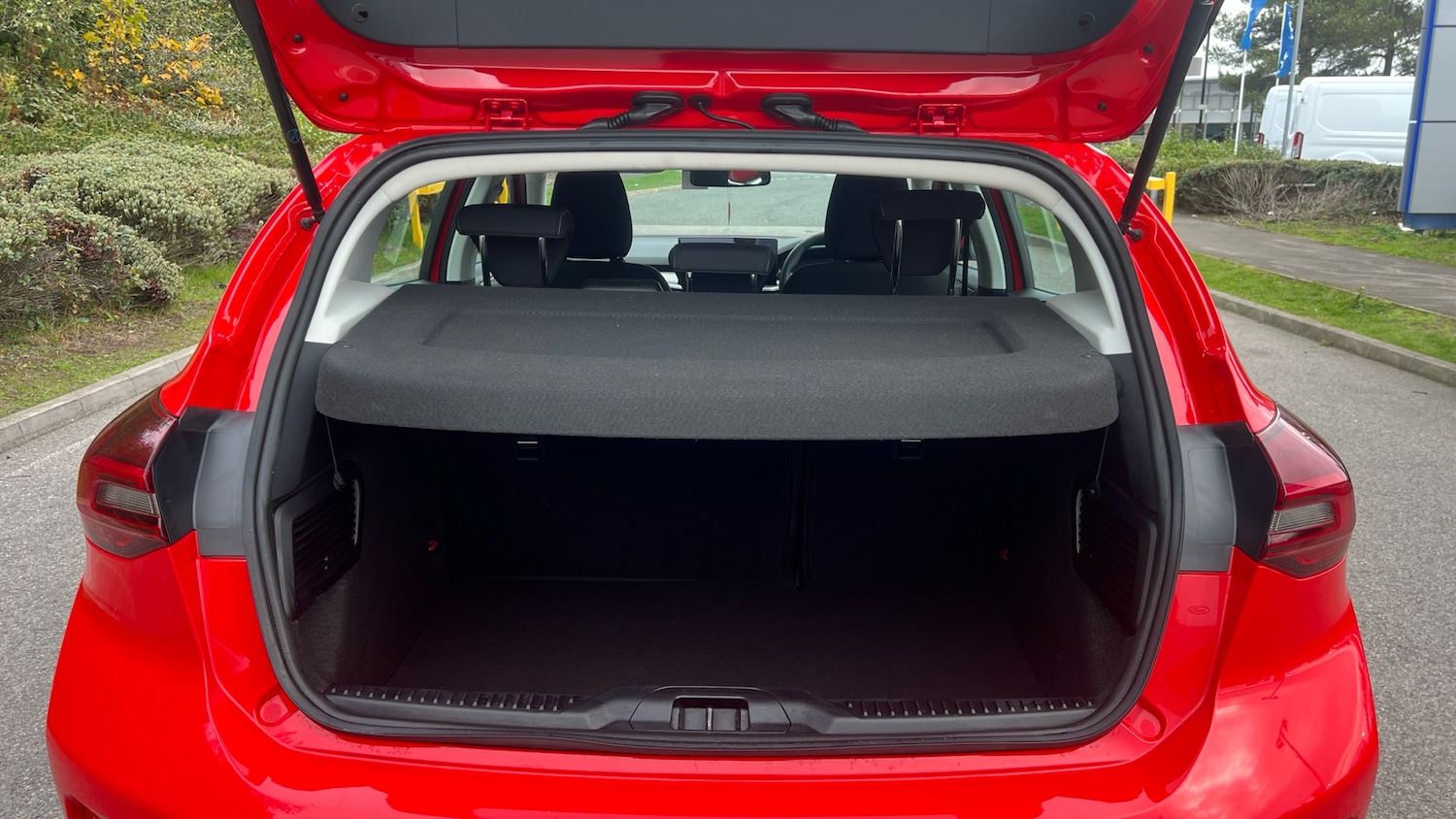 Used Ford Focus 2023 for sale - 76421784: Photo 4