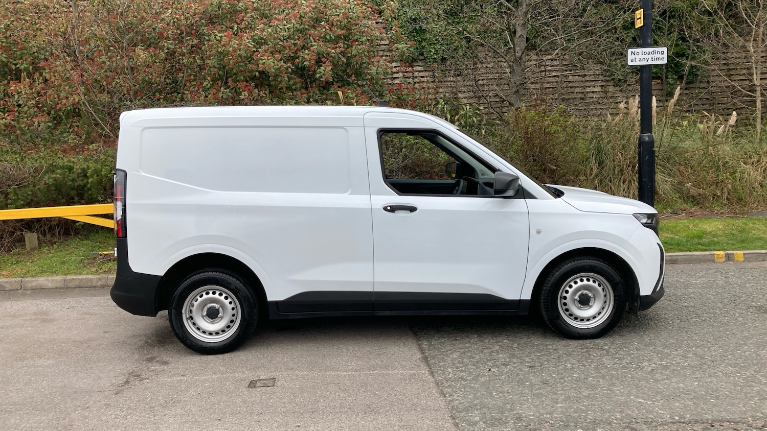 Used Ford Transit Courier 2024 for sale - 78067396: Photo 9