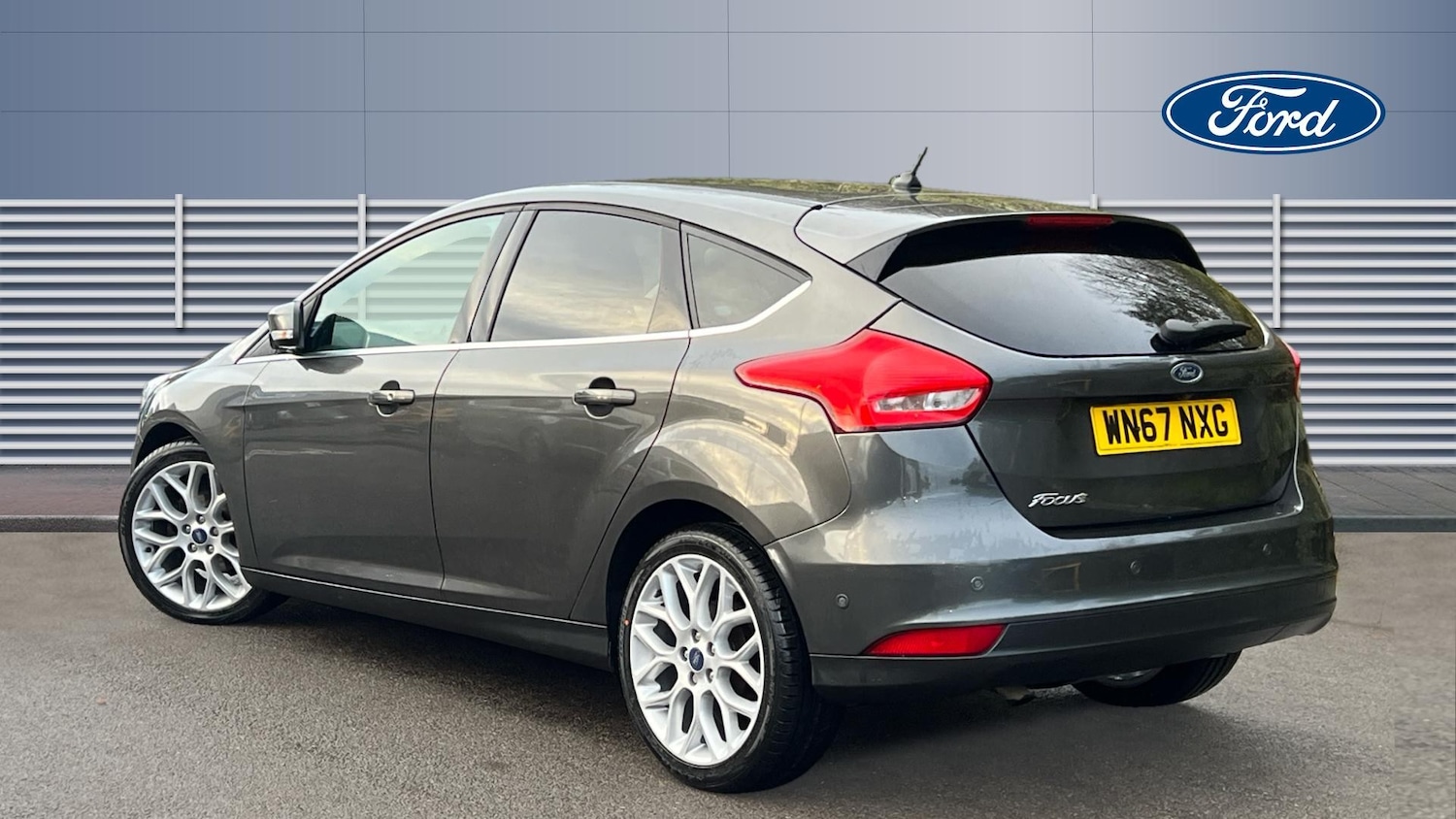 Used Ford Focus 2017 for sale - 76669092: Photo 2