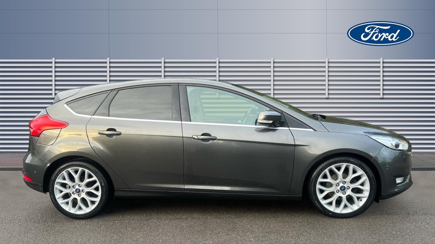 Used Ford Focus 2017 for sale - 76669092: Photo 5