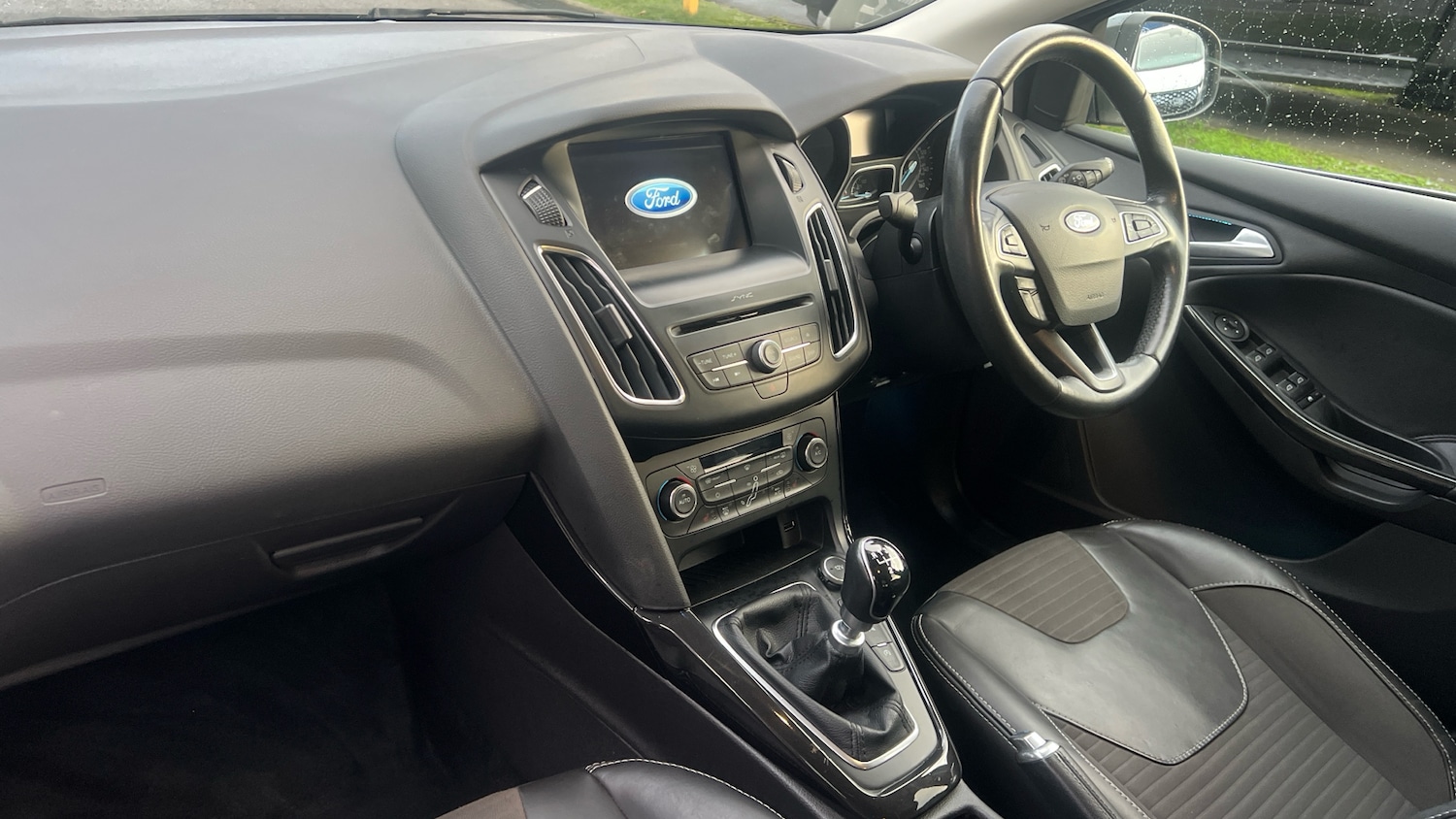 Used Ford Focus 2017 for sale - 76669092: Photo 9