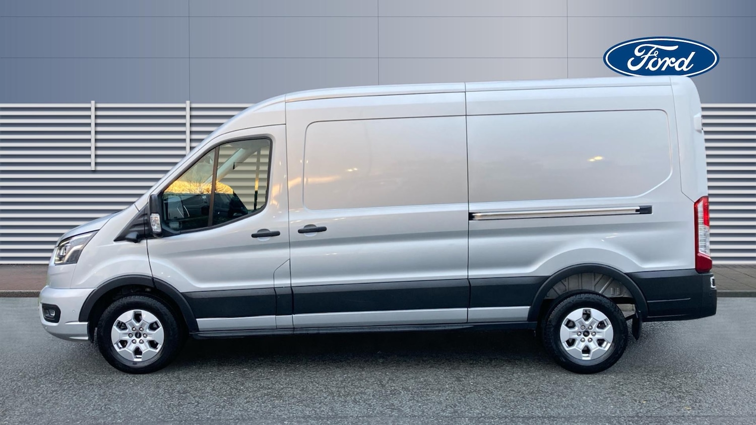 Used Ford Transit 2024 for sale - 77233932: Photo 4