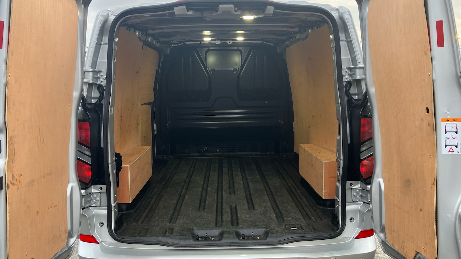 Used Ford Transit Custom 2024 for sale - 77159102: Photo 12