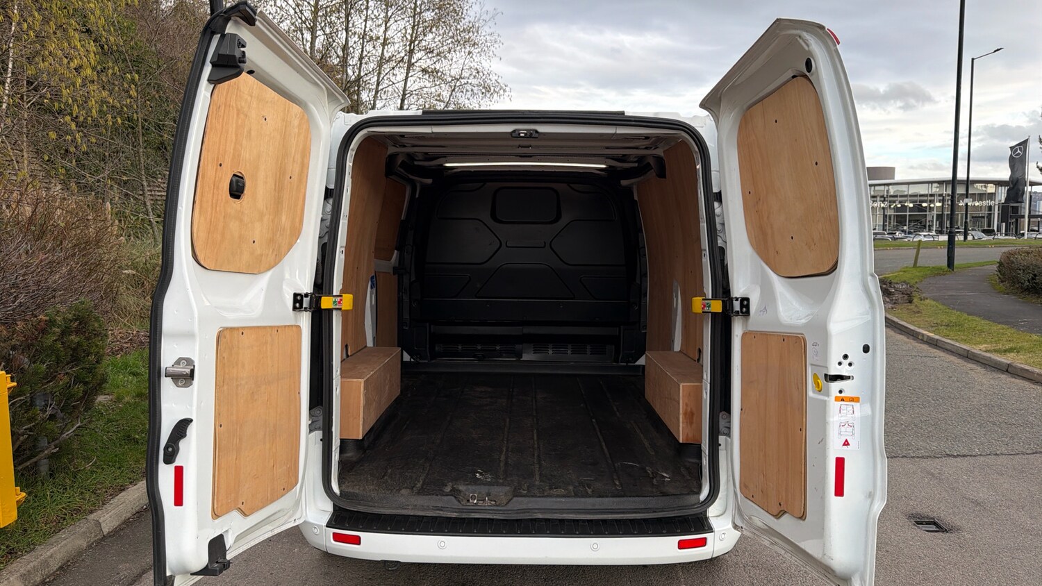 Used Ford Transit Custom 2023 for sale - 77676144: Photo 3