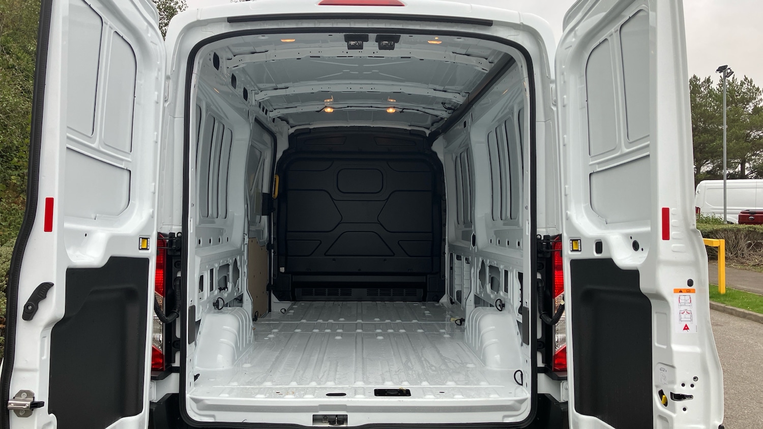 Used Ford Transit 2025 for sale - 76273573: Photo 12