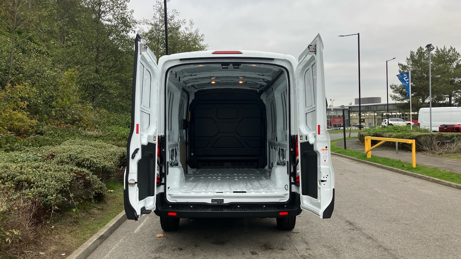 Used Ford Transit 2025 for sale - 76273573: Photo 3