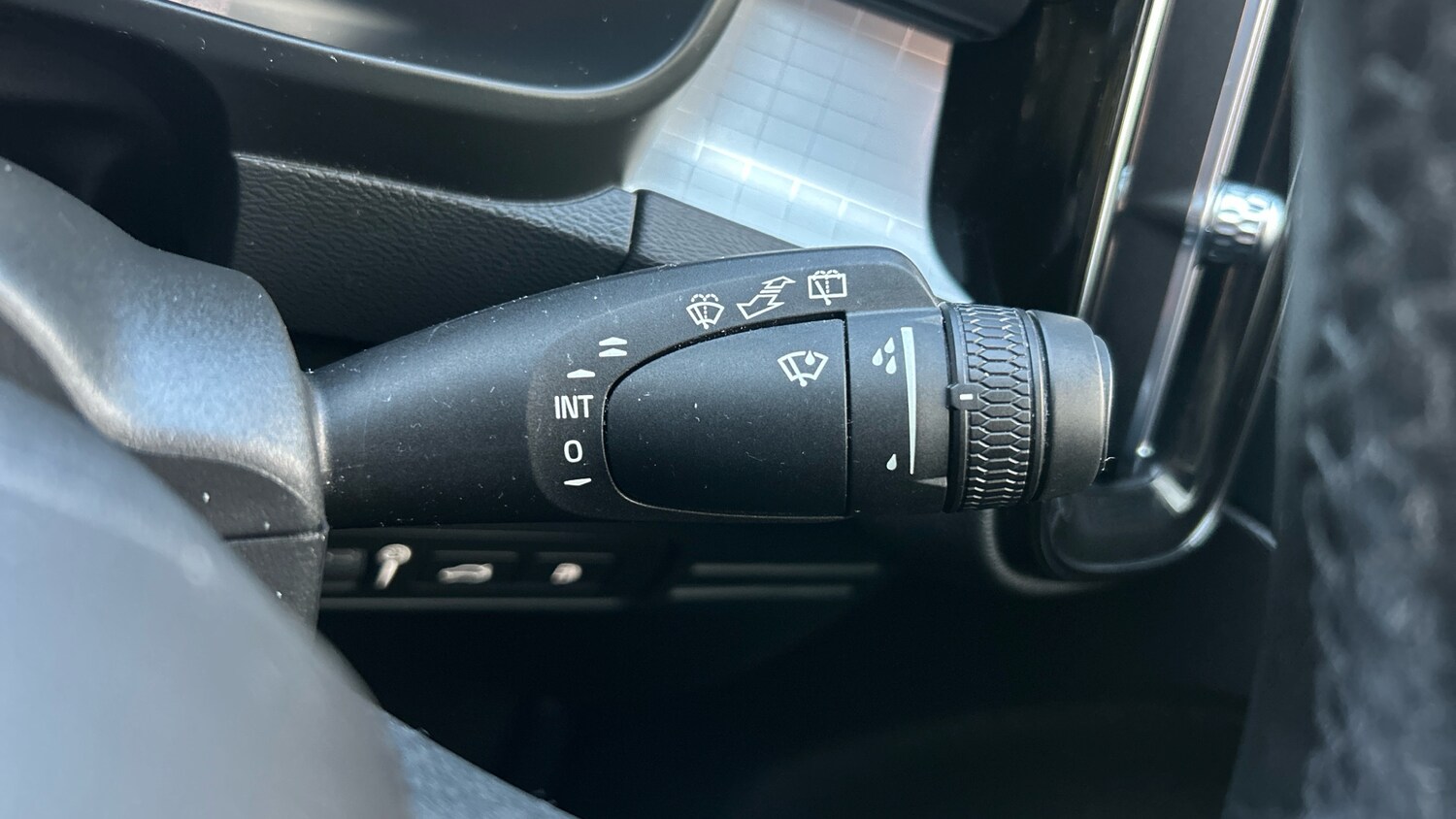 Used Volvo XC40 2022 for sale - 77578131: Photo 31