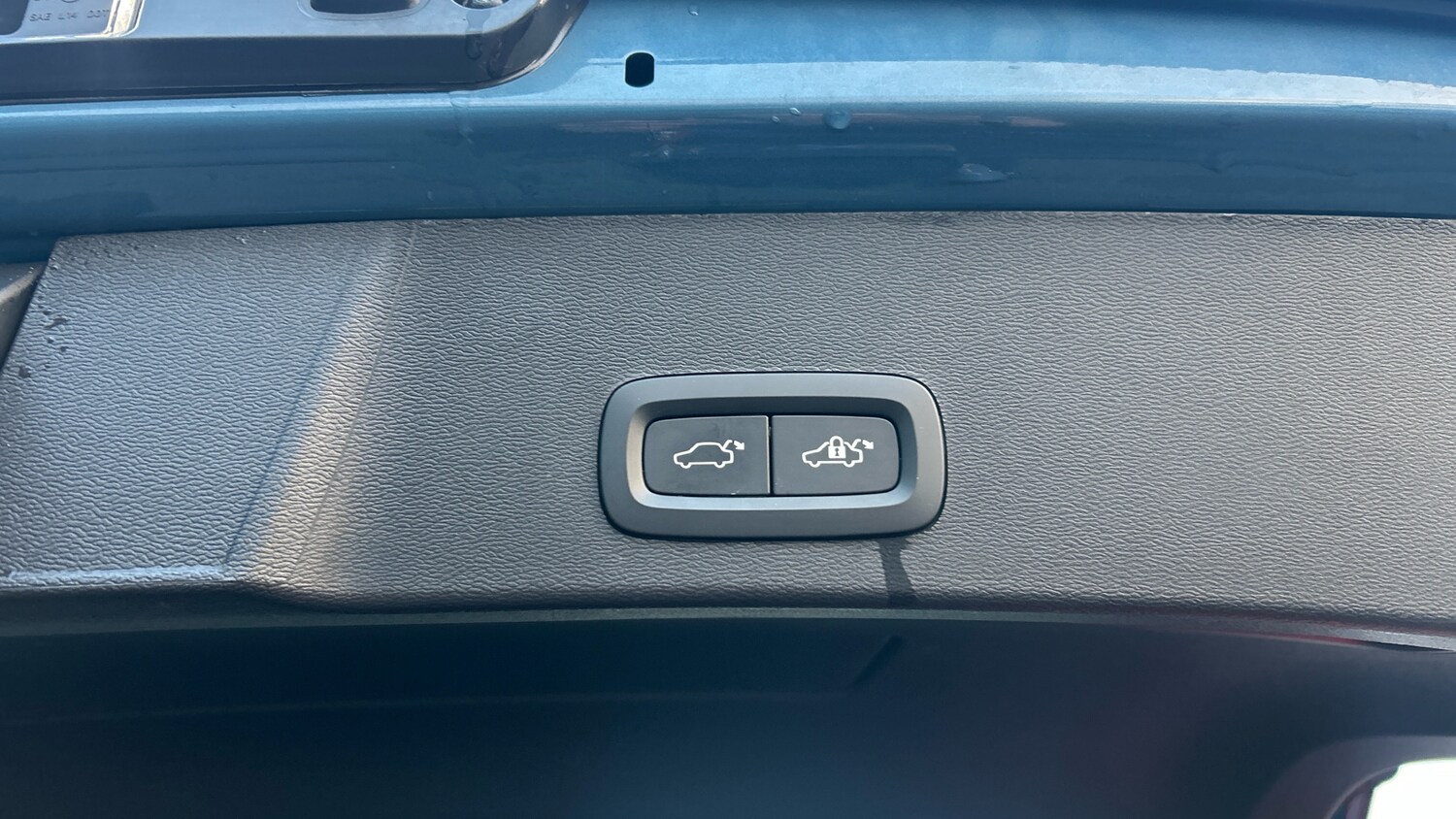 Used Volvo XC40 2022 for sale - 77578131: Photo 8