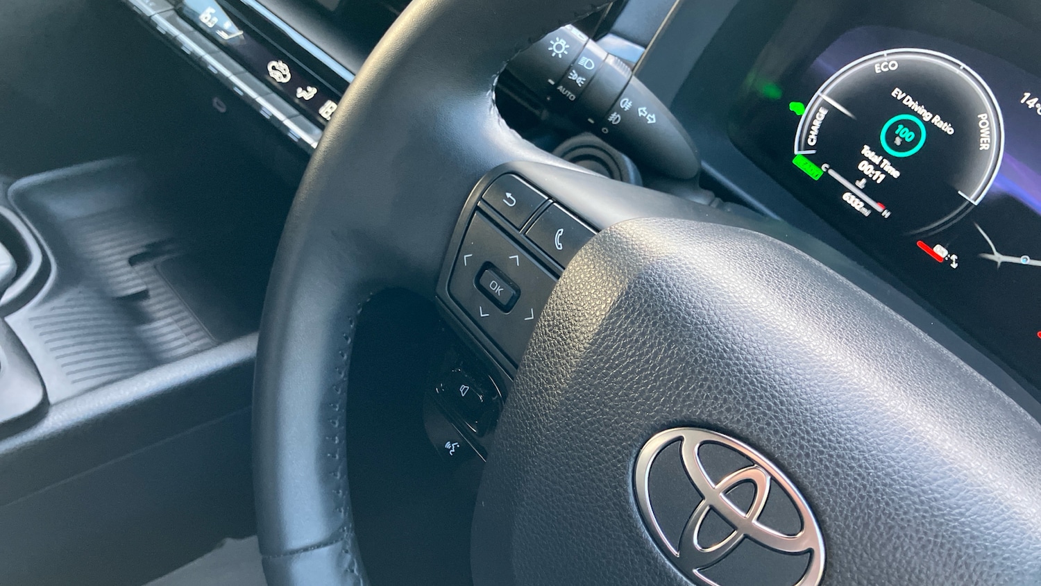 Used Toyota C-HR 2023 for sale - 76719179: Photo 31