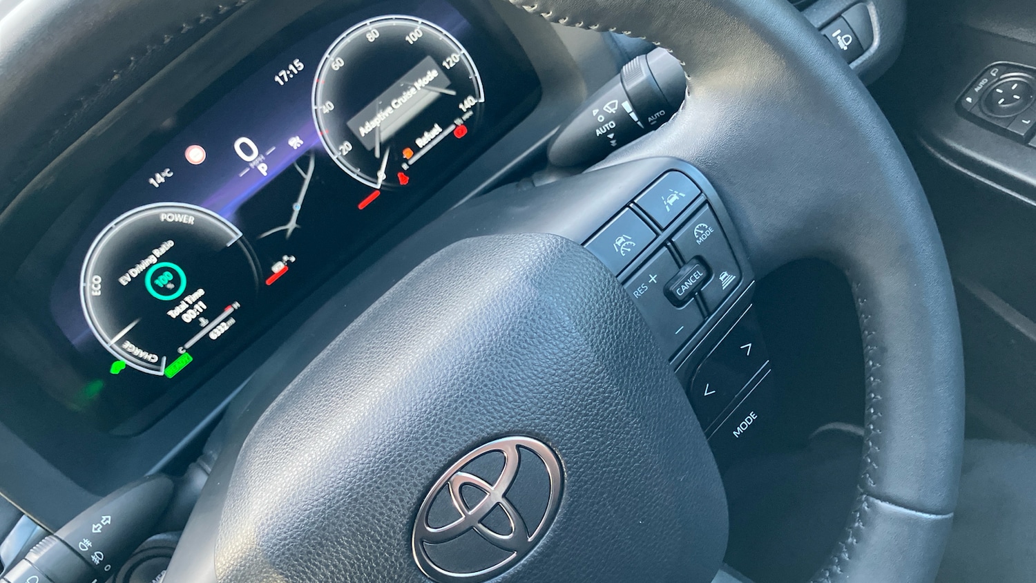 Used Toyota C-HR 2023 for sale - 76719179: Photo 32