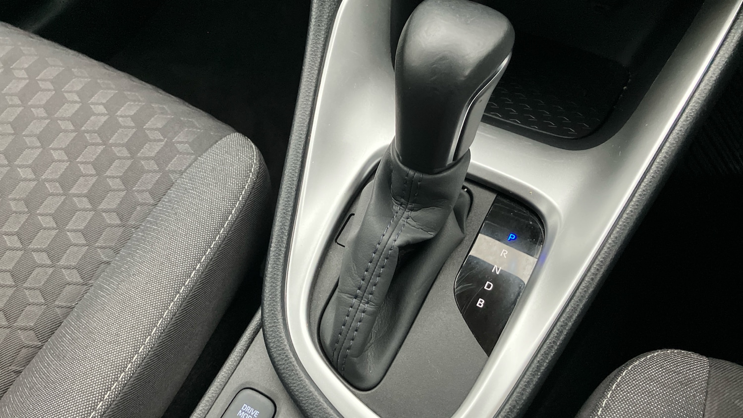 Used Toyota Yaris 2023 for sale - 77261322: Photo 29