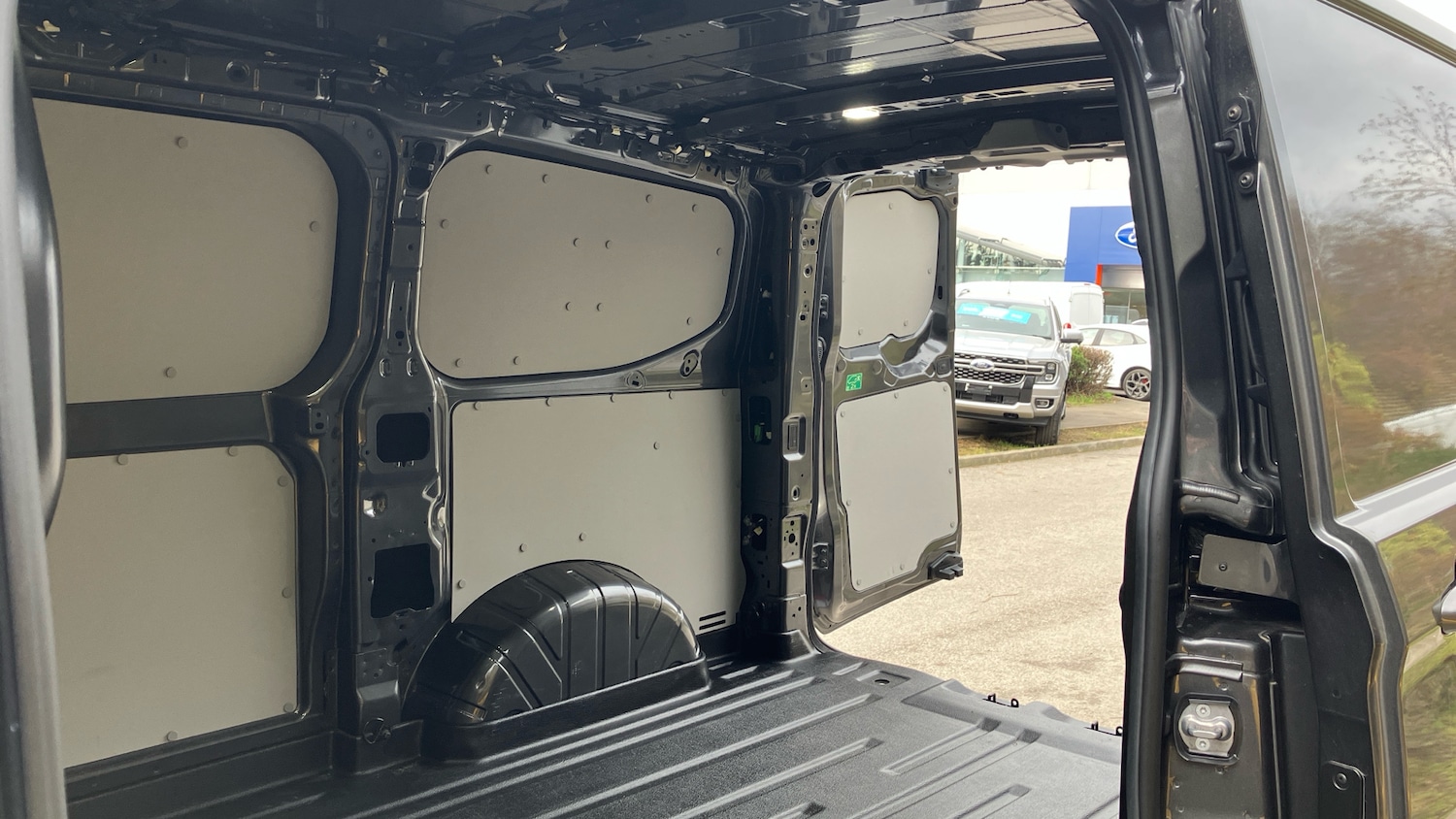 Used Ford Transit Custom 2025 for sale - 77848807: Photo 14