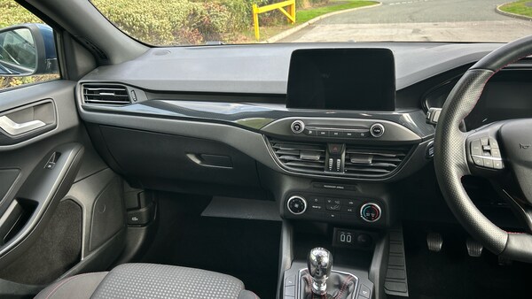 Used Ford Focus 2021 for sale - 76157700: Photo 14