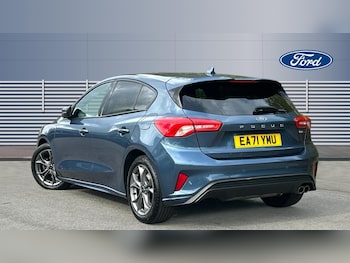 Used Ford Focus 2021 for sale - 76157700: Photo 2