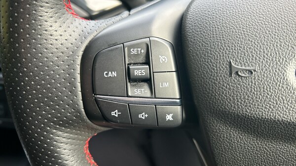 Used Ford Focus 2021 for sale - 76157700: Photo 35