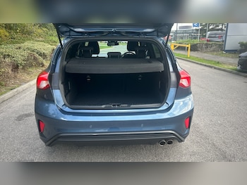 Used Ford Focus 2021 for sale - 76157700: Photo 4
