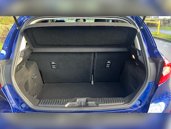 Used Ford Fiesta 2017 for sale - 77195160: Photo