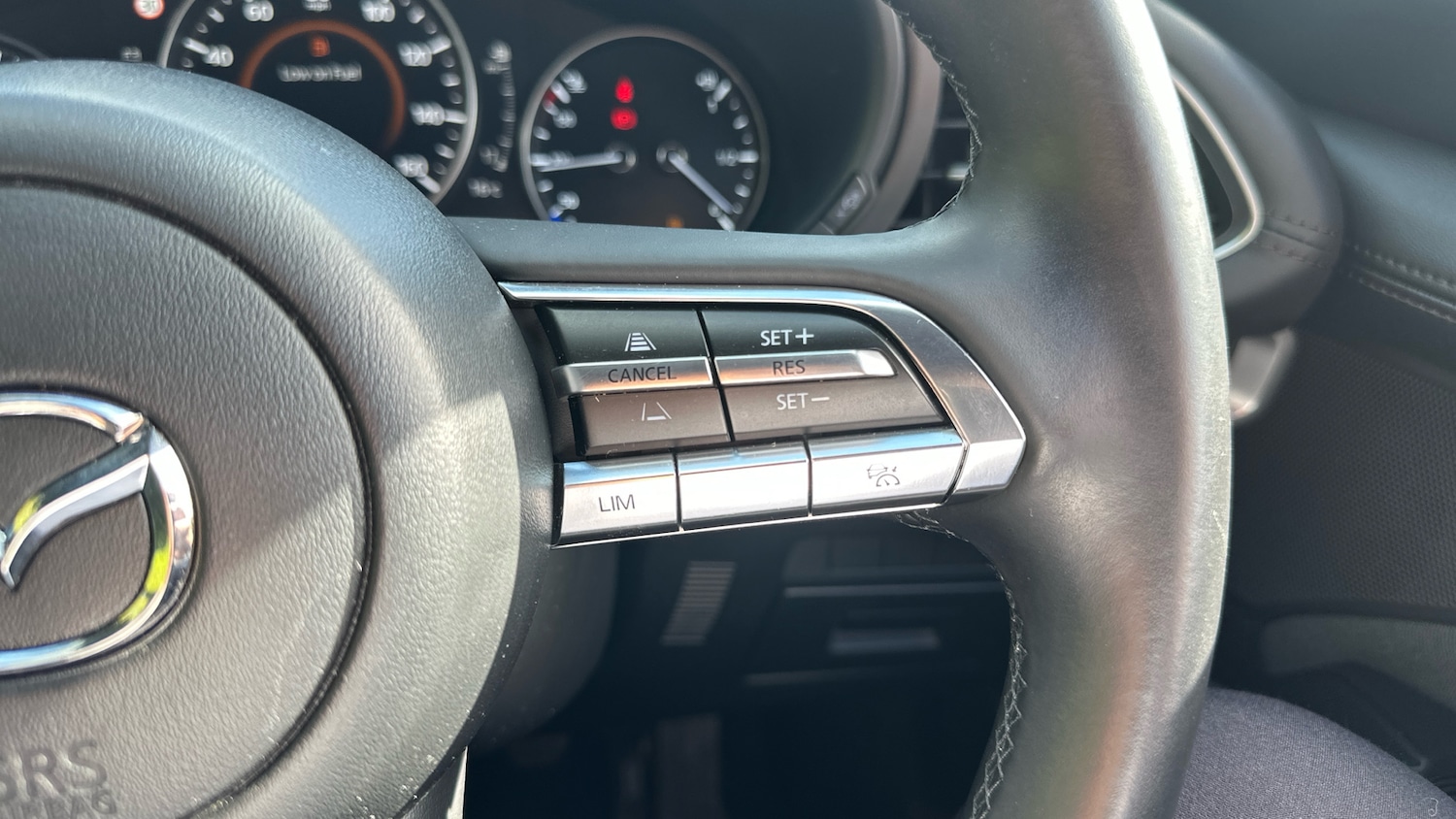 Used Mazda Mazda3 2023 for sale - 76088462: Photo 28