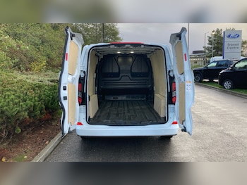 Used Ford Transit Custom 2024 for sale - 76627899: Photo