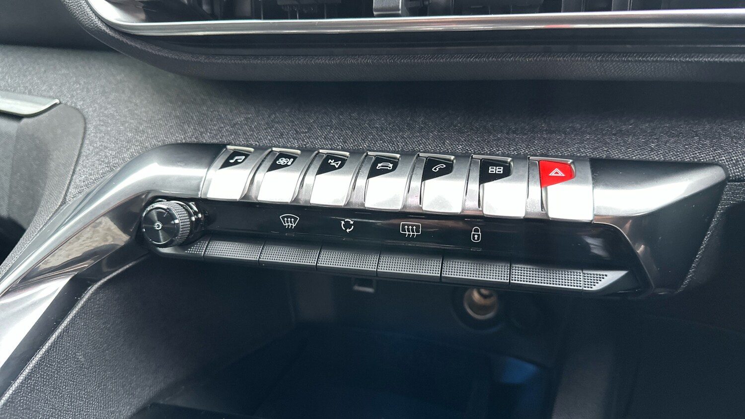 Used Peugeot 3008 2019 for sale - 77403782: Photo 27