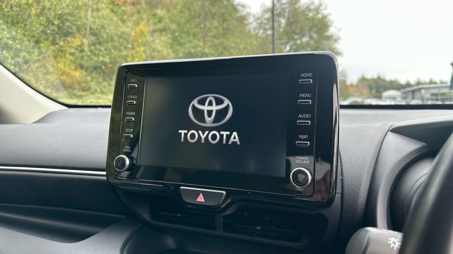 Used Toyota Yaris 2022 for sale - 76374029: Photo 12
