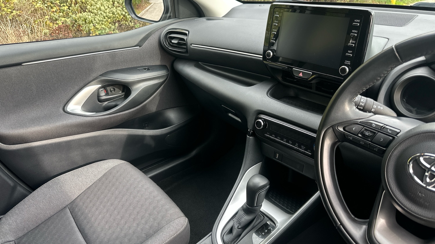 Used Toyota Yaris 2022 for sale - 76374029: Photo 14