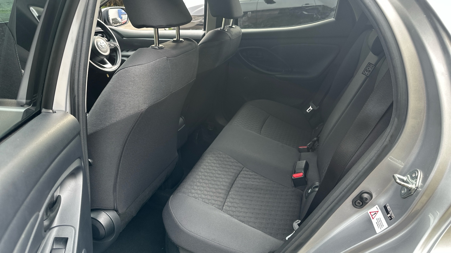 Used Toyota Yaris 2022 for sale - 76374029: Photo 16