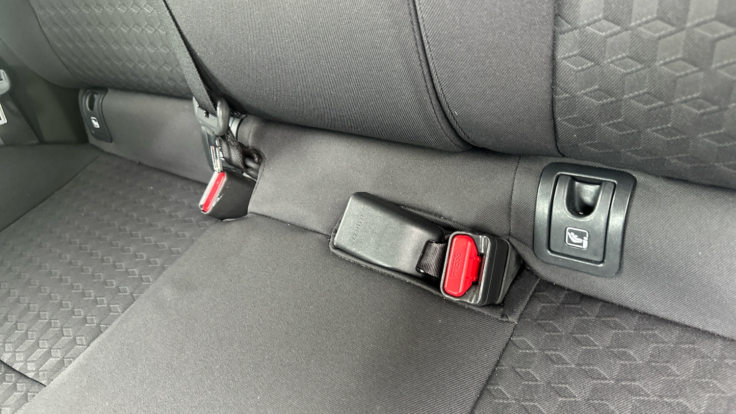 Used Toyota Yaris 2022 for sale - 76374029: Photo 17