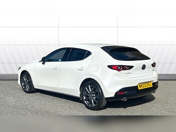 Used Mazda Mazda3 2023 for sale - 77848800: Photo